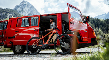 TOUT TERRAIN PRÄSENTIERT DAS NEUESTE E-MTB DER NEUEN E.X- OVER FAMILIE